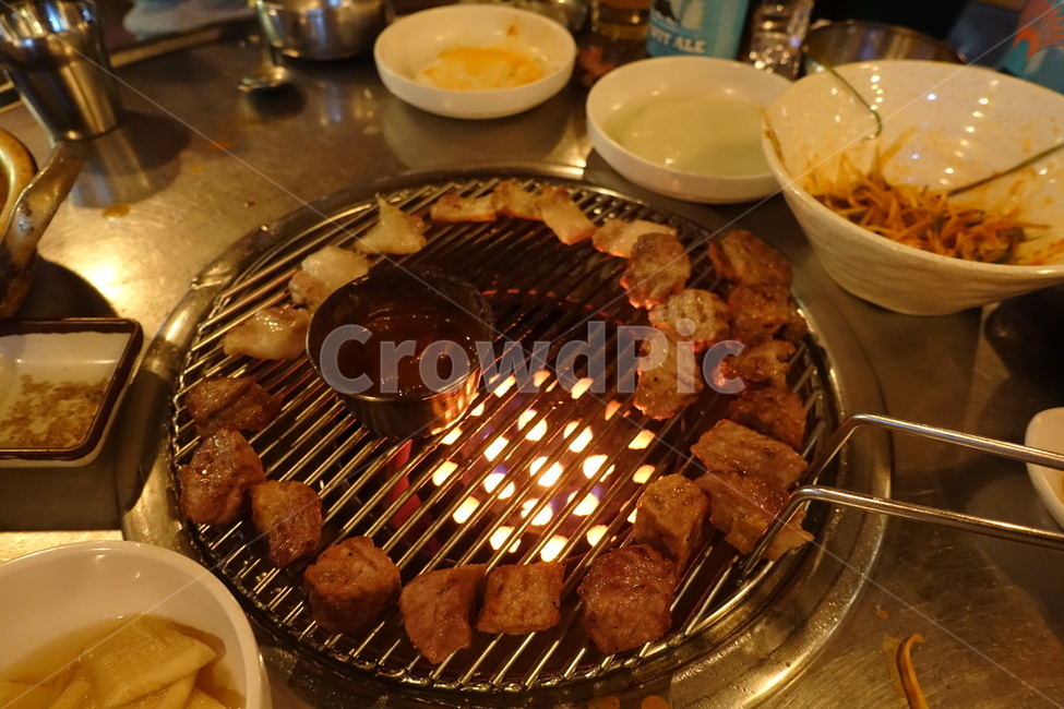 고깃집,돼지고기,삼겹살,근고기,음식점,음식,식재료,요리,food,cook,meal,dishes,food reserves,육류,고기,meat,한식,한국음식,한국요리,korean food,korean dishes,korean meal,korean cook