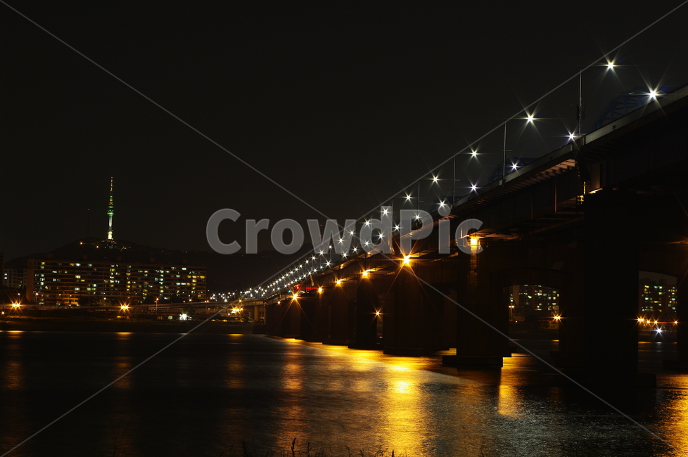 서울,한강,대교,야경,풍경,빛,조명,다리,야경,밤,풍경,nightscape,night,landscape,도시,city,한국도시풍경,한국도시경관,korea cityscape,building,건물,bridge