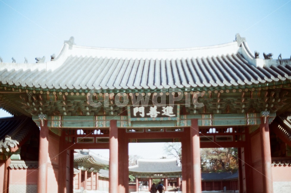 architecture,건축물,building,건물,창덕궁,flim,changdeokgung,changdeokgung,문,고궁,궁궐,한국전통,한국문화,korean traditional,korean culture,건축물,건물외관,exterior,building,structure,architecture,construction