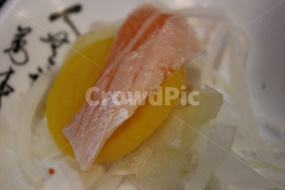연어회,회,연어,살몬,salmon,신선한,물고기,생선,점심식사,저녁식사,회식,식사,맛있는,싱싱한,해산물,바다,바다요리,한국,한국음식,일식,사시미,음식,푸드,해물,음식,식재료,요리,food,cook,meal,dishes,food reserves,수산물,해산물,fishery products,seafood