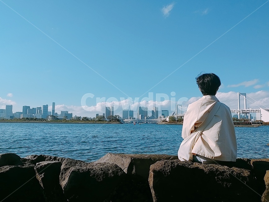 강,river,뒷모습,청량,앉아있는,푸른