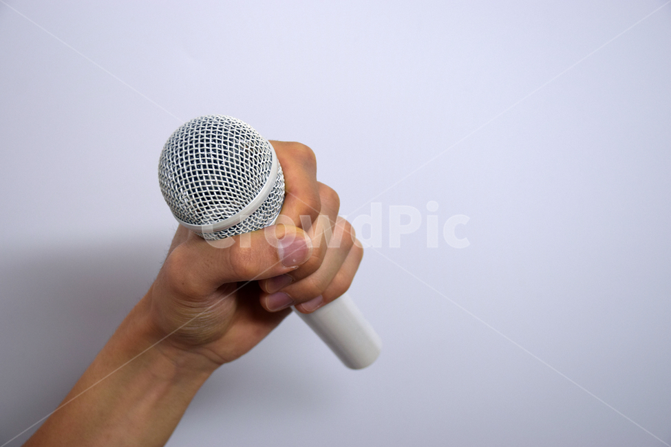 broadcast,sidewalk,voice,business,musical,singer,mike,entertainment,sound,media,technology,radio,karaoke,music,speech,record,lecture,interview,Press