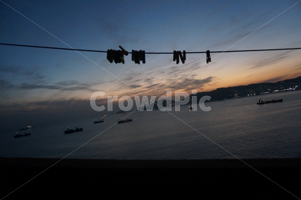 저녁,부산,바다,하늘,빨랫줄,황혼,자연,풍경,nature,landscape,교통,교통수단,traffic,transportation,light,빛,traffic light,신호등,outdoors,옥외