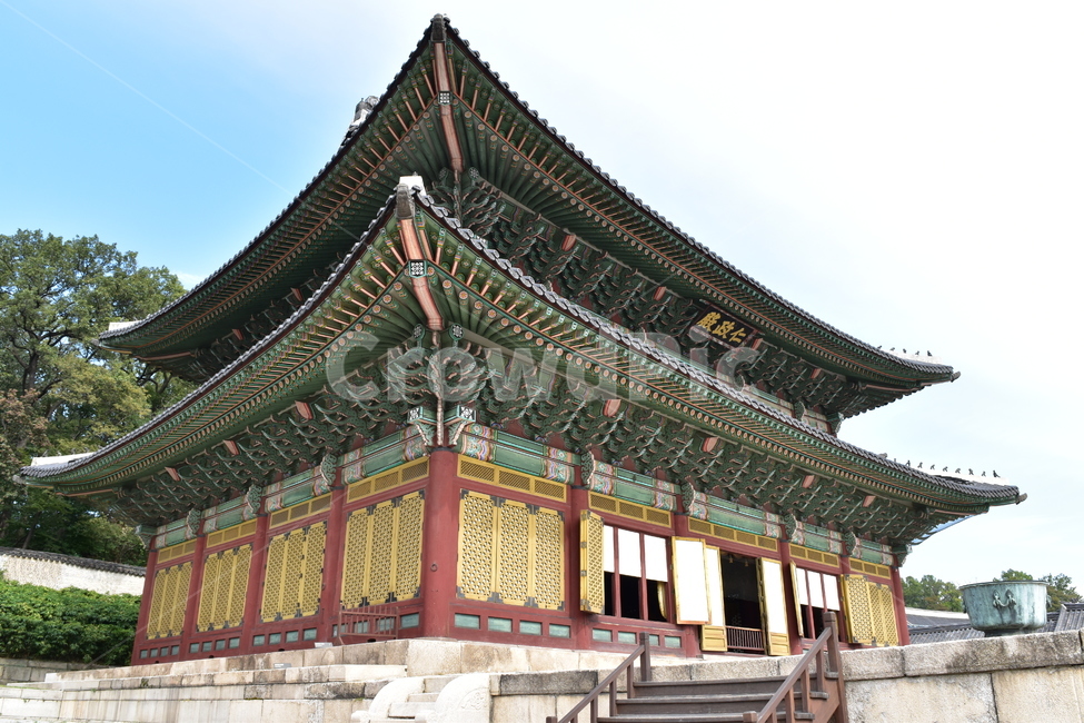 창덕궁,하늘,궁,궁궐,전통건물,세계문화유산,구름,맑은하늘,푸른,한국전통,한국문화,korean traditional,korean culture