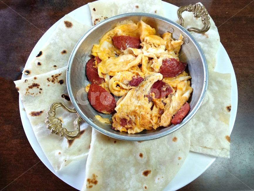 터키음식,살라미,피타,피타브래드,브런치,아침식사,식사,터키,turkishfood,pita,pitabread,pitawrap,breakfast,meal,food,lunch,traditional,brunch,터키식,이국적인,맛있는,건강한,salami,egg,tomato,토마토,bowl,turkish,음식,식재료,요리,food,cook,meal,dishes,food reserves