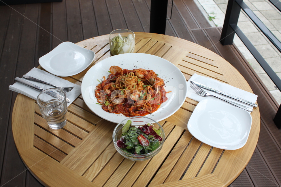 해산물토마토파스타,해산물,토마토파스타,파스타,음식점,레스토랑,맛집,국수,면,요리,seafoodpasta,pasta,tomato,restaurant,음식,식재료,요리,food,cook,meal,dishes,food reserves,면류,면요리,noodles,양식,서양음식,서양요리,western food,western dishes,western meal,western cook