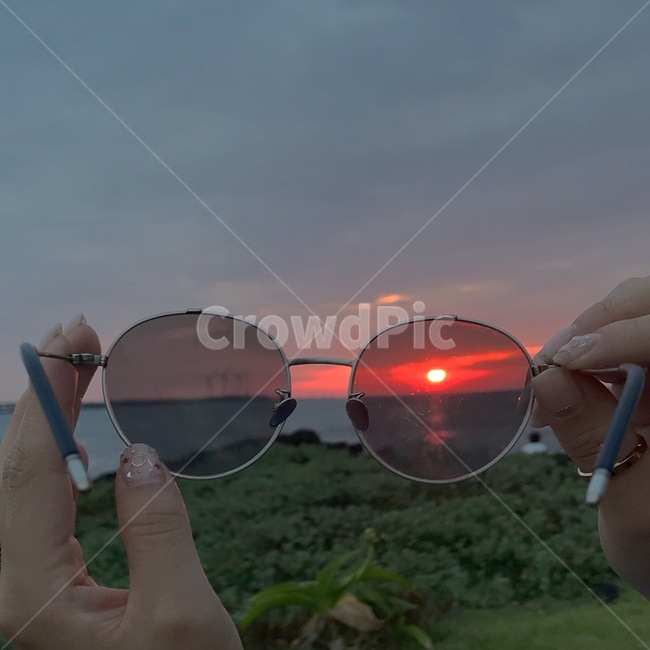 일출,일몰,석양,선셋,선글라스,sunset,sea,바다,풍경,감성,색안경,sunglasses,accessory