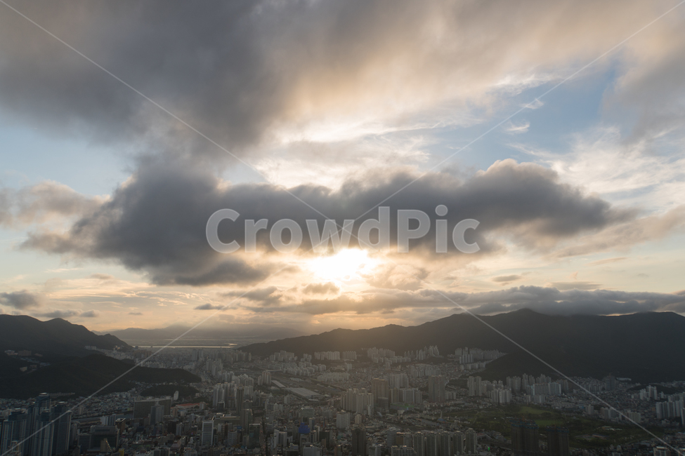 산,구름,빛,일몰,황령산,도시,풍경,city,landscape,경치,nature,자연,outdoors,옥외,scenery