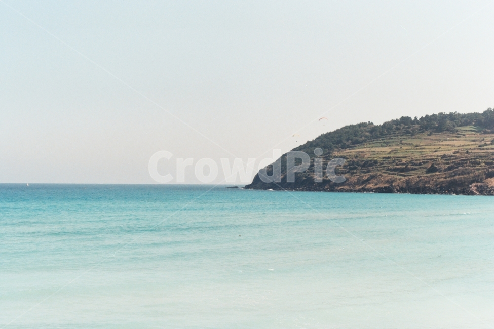 제주도,제주,제주바다,해수욕장,바다,필름,필름카메라,자연,풍경,nature,landscape,한국자연풍경,한국자연경관,korea nature landscape,제주도,jeju,jeju island,outdoors,옥외,land,땅,ocean,대양,water,물,sea,shoreline,해안선,coast,연안