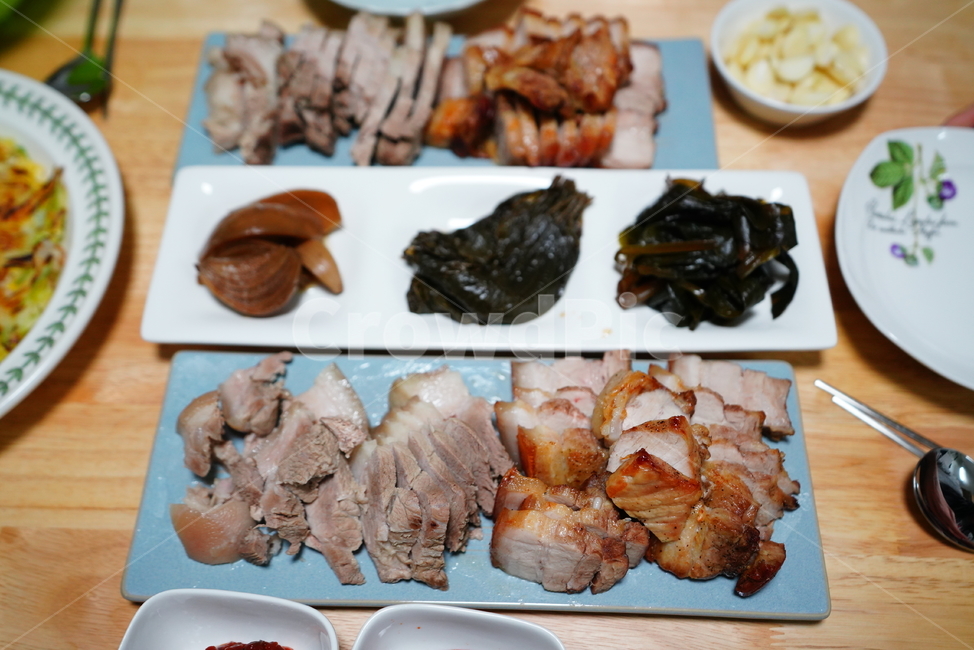삼겹살,수육,안주,먹거리,음식,푸드,food,돼지,육식,육류,반찬,한식,접시,요리,먹방,음식,식재료,요리,food,cook,meal,dishes,food reserves,육류,고기,meat,한식,한국음식,한국요리,korean food,korean dishes,korean meal,korean cook