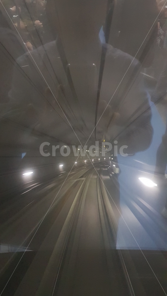 지하철,터널,지하철터널,고속터널,터널내부,교통,교통수단,traffic,transportation,연출,컨셉,콘셉,direction,concept