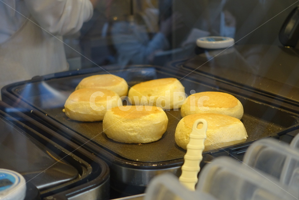 팬케이크,수플레팬케이크,버터,카페,디저트,베이커리,부엌,kitchen,patissier,파티시에,파티셰,bread,빵,food,음식,bun,빵,bread