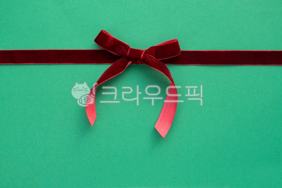ribbon,bow knot,gift,copy space,margin,packaging,birthday,deco,anniversary,knot,event,celebration,decoration,white background,red,ornament,tie,tie,ornament,gift box,prop,frame,Christmas,Xmas