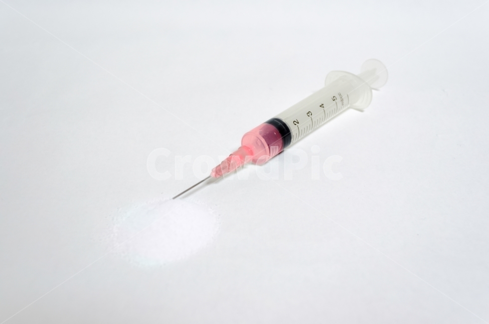 주사기,약,가루,중독,마약,액체,배경,하얀바탕,바늘,의료,의학,병원,medical,hospital,clinic,사물,물건,오브젝트,thing,object,matter,누끼,remove background