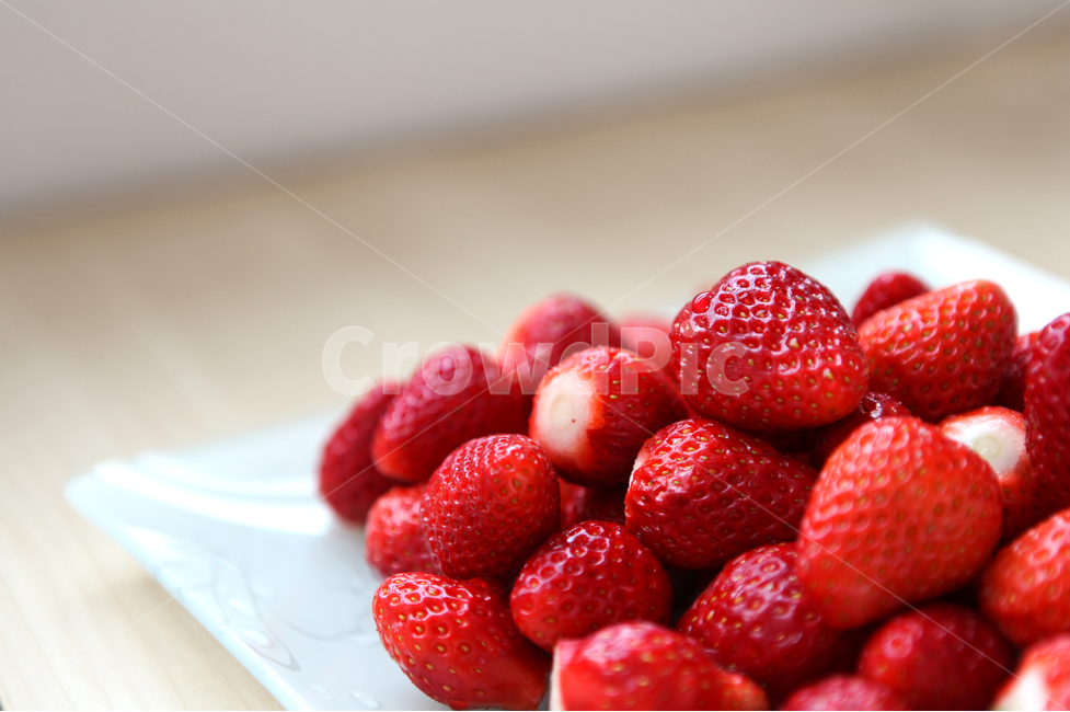 acidulous,salad,fruit,snack,plate,crops,vegetable,seasonal fruits,vegetables,red,affix,ingredients,diet,cooking,Fruit,fruit background,cook,strawberry,health,dishes,vitamin,food,meal,dessert,background,sweet,fresh
