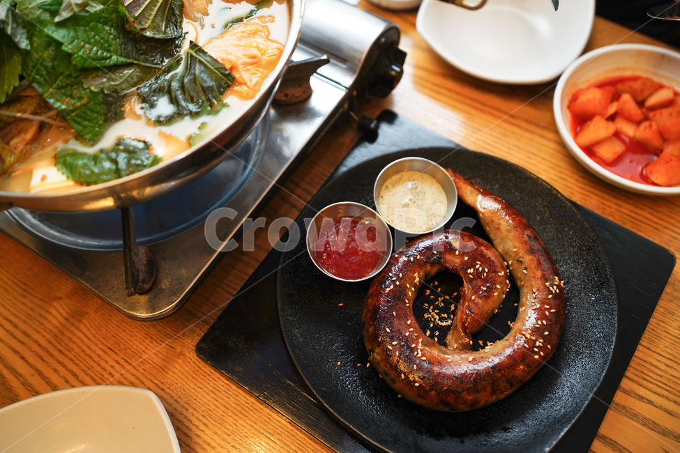 순대,순대스테이크,고기,육류,돼지,식사,간식,안주,먹거리,푸드,food,한식,한국식,음식,먹방,접시,육식,요리,음식,식재료,요리,food,cook,meal,dishes,food reserves,육류,고기,meat,한식,한국음식,한국요리,korean food,korean dishes,korean meal,korean cook