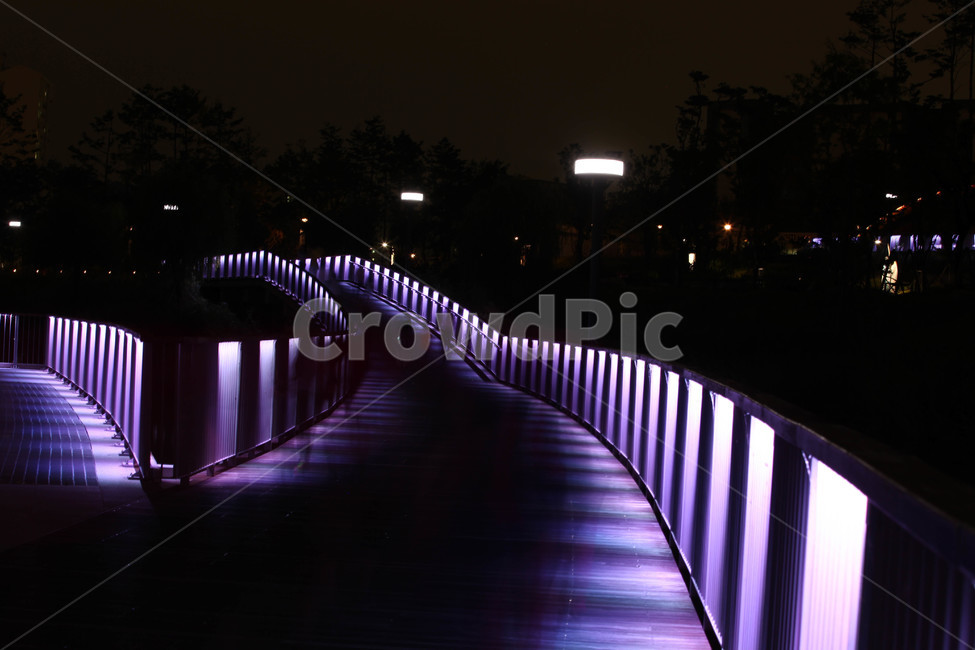 야경,밤,다리,어둠,조명,야경,밤,풍경,nightscape,night,landscape,handrail,난간,banister,boardwalk,산책로,bridge,building,건물