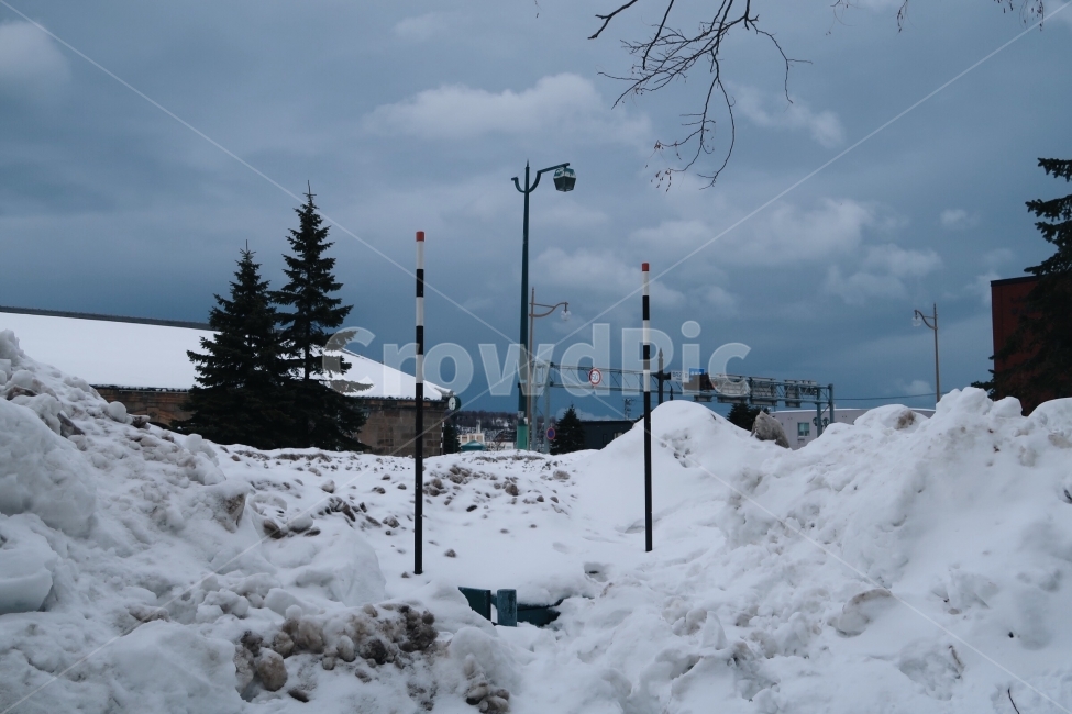 겨울,삿포로,눈,빈티지,배경,기차길,하늘,신호등,풍경,겨울,계절,winter,season,해외,외국,세계,foreign,oversea,world,교통,교통수단,traffic,transportation,tree,나무,plant,식물,fir,전나무,nature,자연