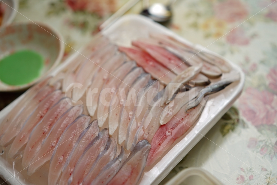 회,술안주,소주안주,안주,전어,전어회,색감,싱싱,안주추천,가을,환상,식감,음식,푸드,생선,음식,식재료,요리,food,cook,meal,dishes,food reserves,수산물,해산물,fishery products,seafood,한식,한국음식,한국요리,korean food,korean dishes,korean meal,korean cook