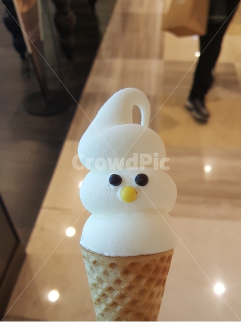 아이스크림,여름,콘,소프트콘,귀여움,음식,식재료,요리,food,cook,meal,dishes,food reserves,디저트,간식,후식,dessert,snack