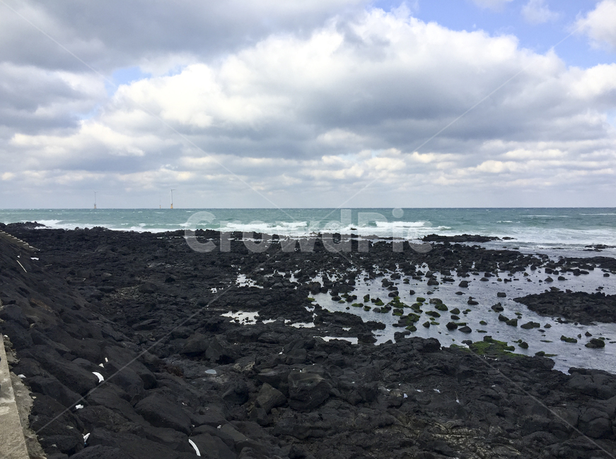제주도,화강암,돌,바다,구름,해변,바닷가,자연,풍경,nature,landscape,한국자연풍경,한국자연경관,korea nature landscape,제주도,jeju,jeju island