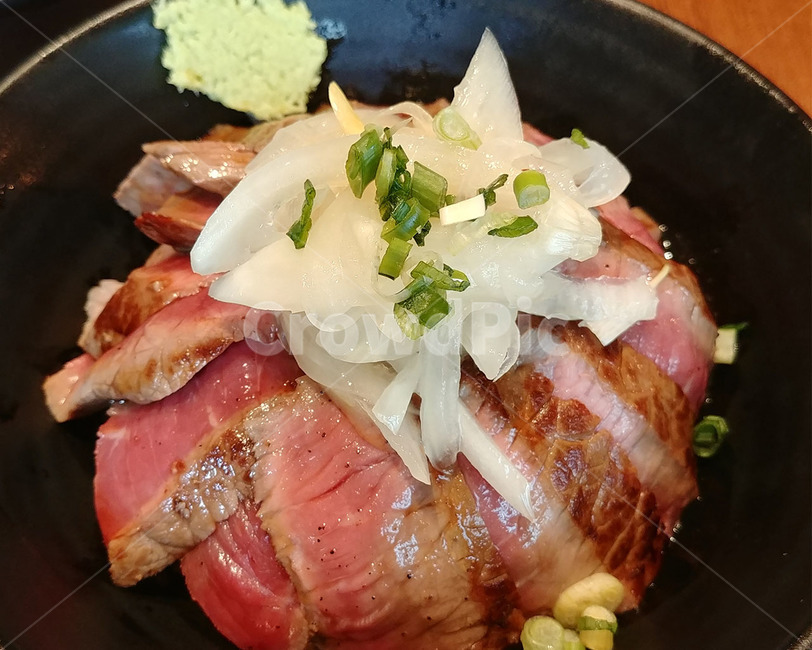고기,덮밥,스테이크,고기덮밥,스테이크덮밥,음식,밥,요리,음식,식재료,요리,food,cook,meal,dishes,food reserves,육류,고기,meat,일식,일본음식,일본요리,Japanese food,Japanese dishes,Japanese meal,Japanese cook