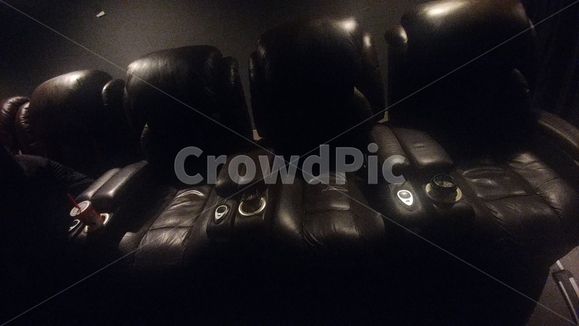 영화관,영화,의자,영화관의자,cgv,쇼파,영화관람,팝콘,검정
