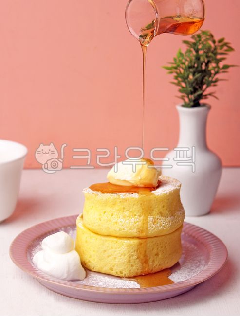 수플레,팬케이크,수플레팬케이크,핫케익,디저트,팬케이크시럽,메이플시럽,크림,케이크