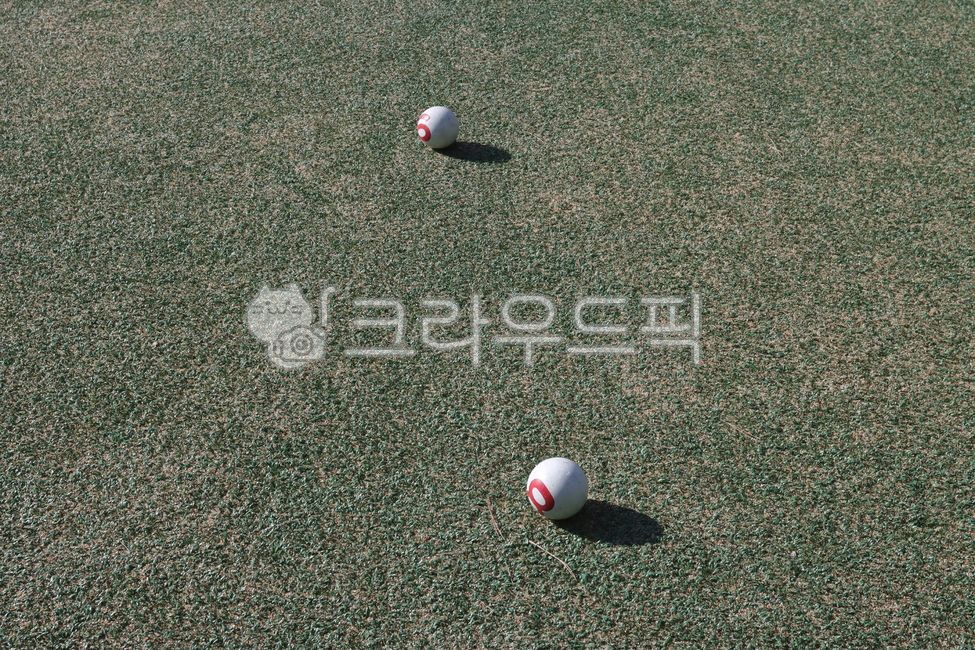 Ball,Gateball,Artificial Grass,Shadow,Ball,Gateball