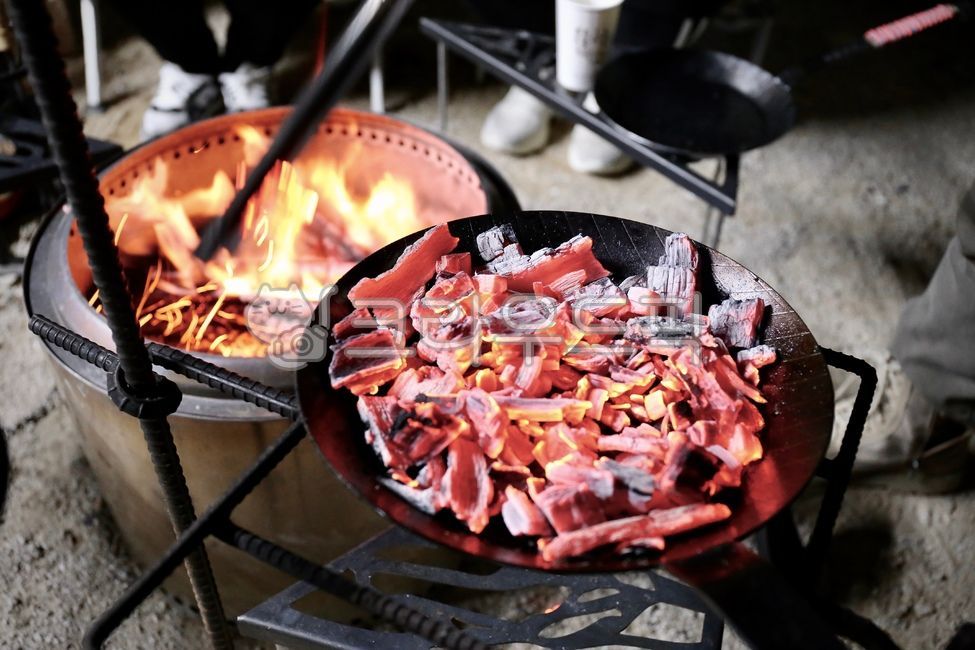 wood fire,Odeok,brazier,Solo stove,fire hole,Camping