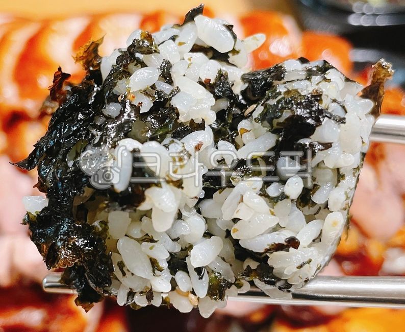 주먹밥,김,김가루,밥,쌀,쌀밥,음식,요리,식사,식재료,먹방,food,dish,cook,meal,rice