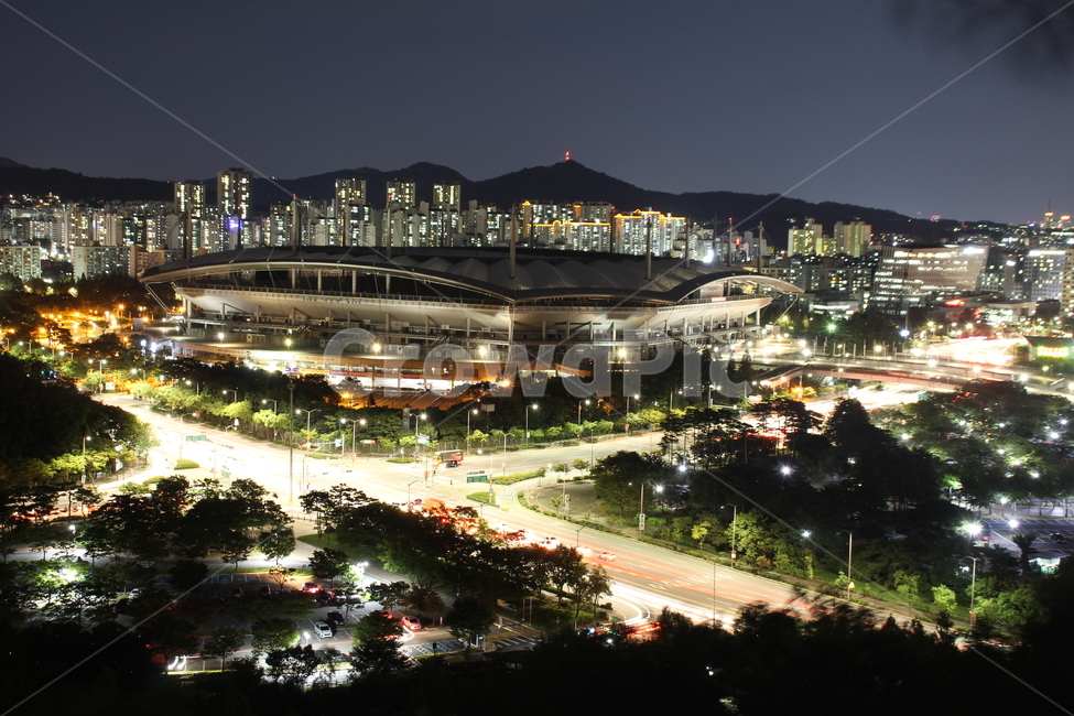 한강공원,야경,한강,서울,상암,월드컵경기장,야경,밤,풍경,nightscape,night,landscape,도시,city,한국도시풍경,한국도시경관,korea cityscape,road,도로,intersection,교차로,building,건물,시티,town,metropolis,중심지,urban,어반