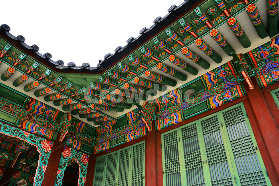 단청,패턴,전통,고궁,문양,칼라풀,colorful,한국적,코리안,pattern,texture,korean,tour,관광지,서울,창경궁,경복궁,보존,culture,traditional,기하학,추상,배경,바탕,백그라운드,background,디자인,라인,선,면,무늬,리듬,역사,문화유산,아름다움,한국의미,장인,east,동양적,아시아,빈티지,vintage,앤틱,유물,기와,기와집,처마,지붕,beautiful,한국전통,한국문화,korean traditional,korean culture,랜드마크,landmark,tourist attraction,한국랜드마크,한국관광지,한국명소,korea landmark,korea tourist attraction,건축물,건물외관,exterior,building,structure,architecture,construction