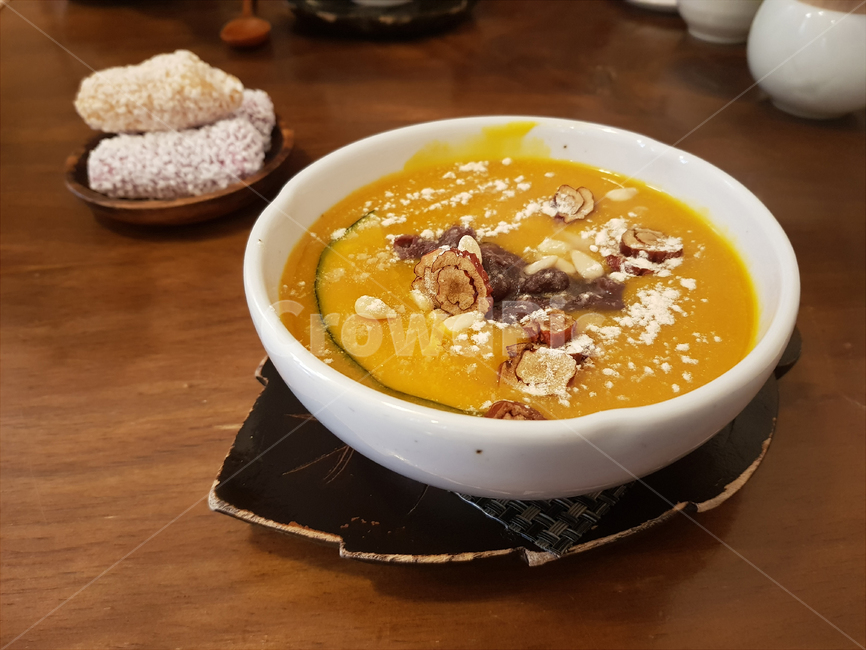 단호박,호박죽,korea,간식,yellow,음식,식재료,요리,food,cook,meal,dishes,food reserves,한식,한국음식,한국요리,korean food,korean dishes,korean meal,korean cook
