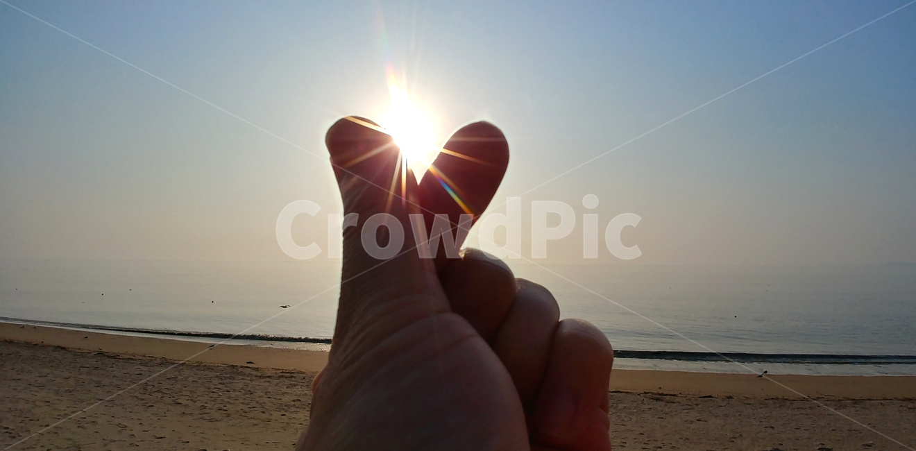 하트,손하트,태양,바다,해변,바닷가,sea,손,heart