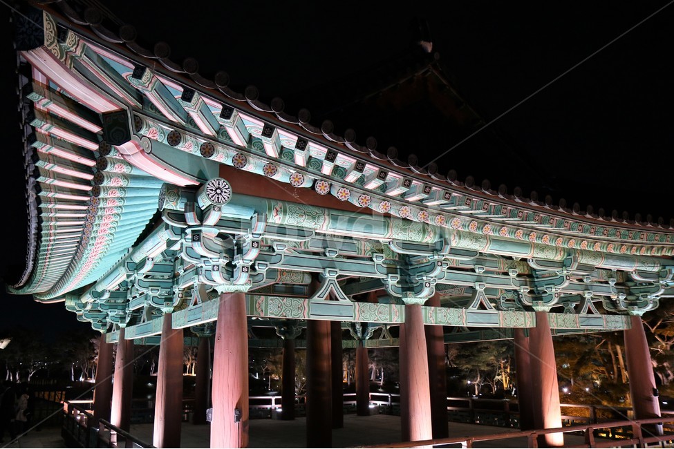 경북,경주,야경,봄,밤드라이브,한국저긴,관광지,야경,밤,풍경,nightscape,night,landscape,랜드마크,landmark,tourist attraction,한국랜드마크,한국관광지,한국명소,korea landmark,korea tourist attraction,건축물,건물외관,exterior,building,structure,architecture,construction,건물