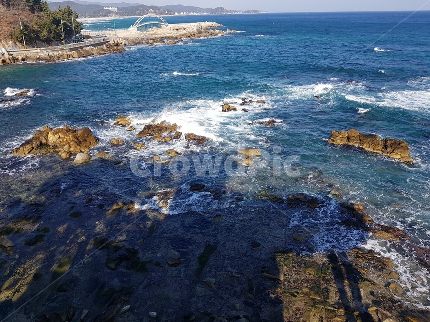 강릉,바다,파도,바위,강릉바다,푸른바다,자연,풍경,nature,landscape,promontory,곶,ocean,대양,water,물,outdoors,옥외,sea