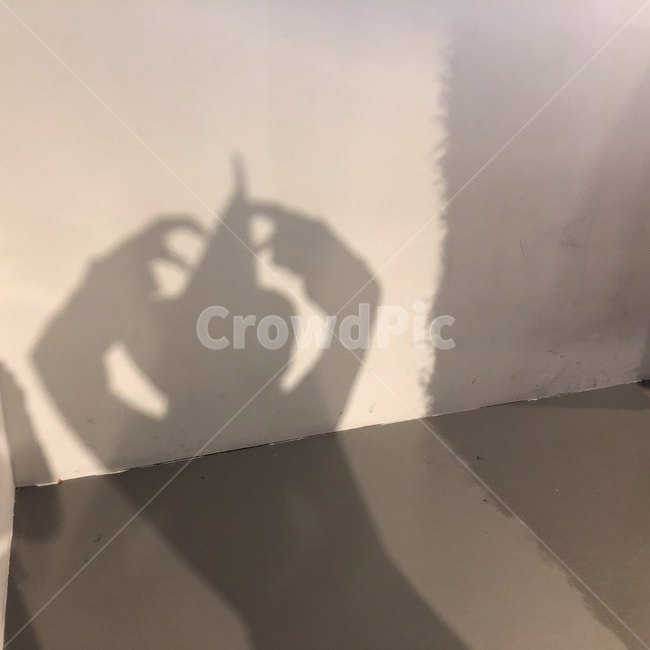 그림자,하트,여자,마녀,배경,벽,손,shadow,love,girl,witch,hand,인물실루엣,사람실루엣,character silhouette,human silhouette