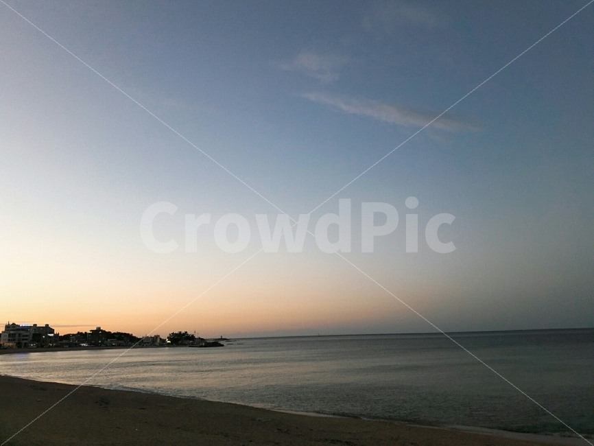 바닷가,바다,몽환적,유니크,그라데이션,자연,풍경,nature,landscape,해변,바다,beach,sea