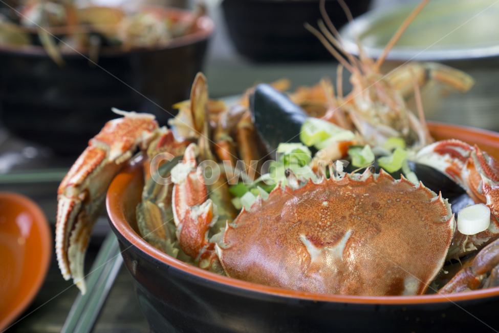 음식,꽃게,라면,새우,홍합,그릇,수저,국물,food,crab,shrimp,dish,chopstick,음식,식재료,요리,food,cook,meal,dishes,food reserves