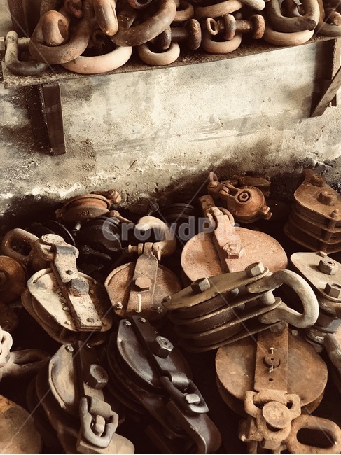 철,녹,조선소,도구,여름,오후,빈티지사진,빈티지느낌,빈티지감성,vintage,산업,industry,industrial