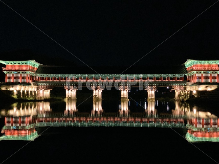 경주,월정교,건축물,다리,고건축,야경,야경,밤,풍경,nightscape,night,landscape,랜드마크,landmark,tourist attraction,한국랜드마크,한국관광지,한국명소,korea landmark,korea tourist attraction