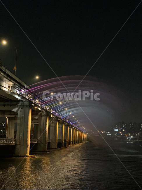 무지개분수,한강,hanriver,풍경,야경,불빛,잠수교,landscape,nightview,야경,밤,풍경,nightscape,night,landscape,도시,city,한국도시풍경,한국도시경관,korea cityscape