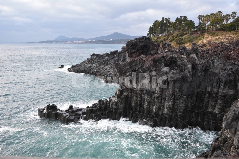 파도,바다,하늘,구름,바위,자연,풍경,nature,landscape,outdoors,옥외,cliff,낭떠러지,promontory,곶