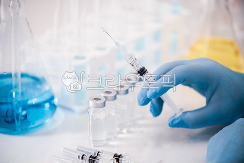 biotechnology,medical,COVID19,scientist,laboratory tools,virus,research,syringe,experiment,coronavirus vaccine,research and development,chemist,chemistry,Concept,experiment tool,Erlenmeyer flask,biology,test tube,test,copyspace,medicine,analysis,sample,va