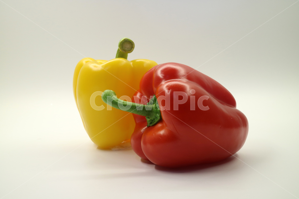 파프리카,야채,채소,피망,음식,식품,요리,식재료,음식재료,요리재료,샐러드,유기농,바이오,건강,웰빙,다이어트,신선한,오브젝트,누끼,빨강,노랑,빨간파프리카,노란파프리카,비타민,음식,식재료,요리,food,cook,meal,dishes,food reserves,채소,야채,vegetables