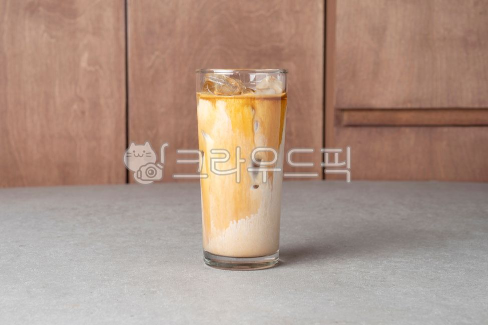 Vanilla Latte,cafe,Cafe Latte,beverage,Latte,vanilla