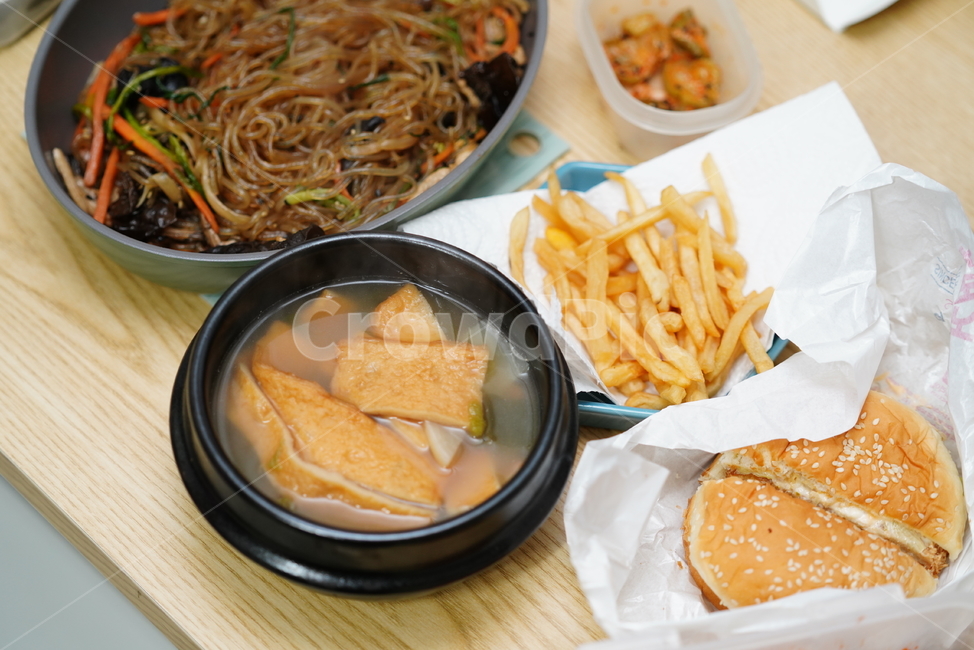 음식,푸드,한식,집밥,잡채,오뎅,어묵,국물,뚝배기,먹거리,간식,햄버거,음식,식재료,요리,food,cook,meal,dishes,food reserves