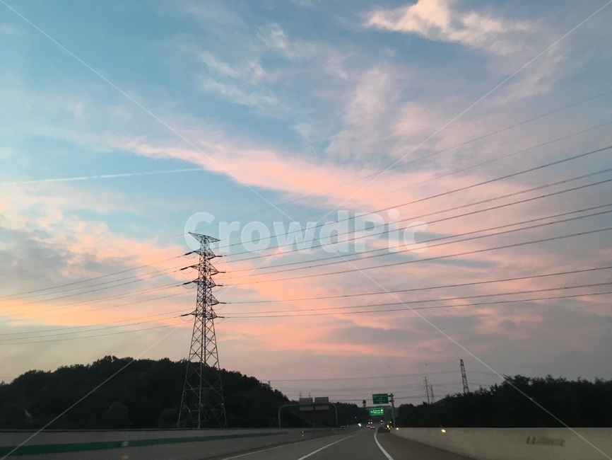 하늘,전기줄,차,도로,저녁,노을