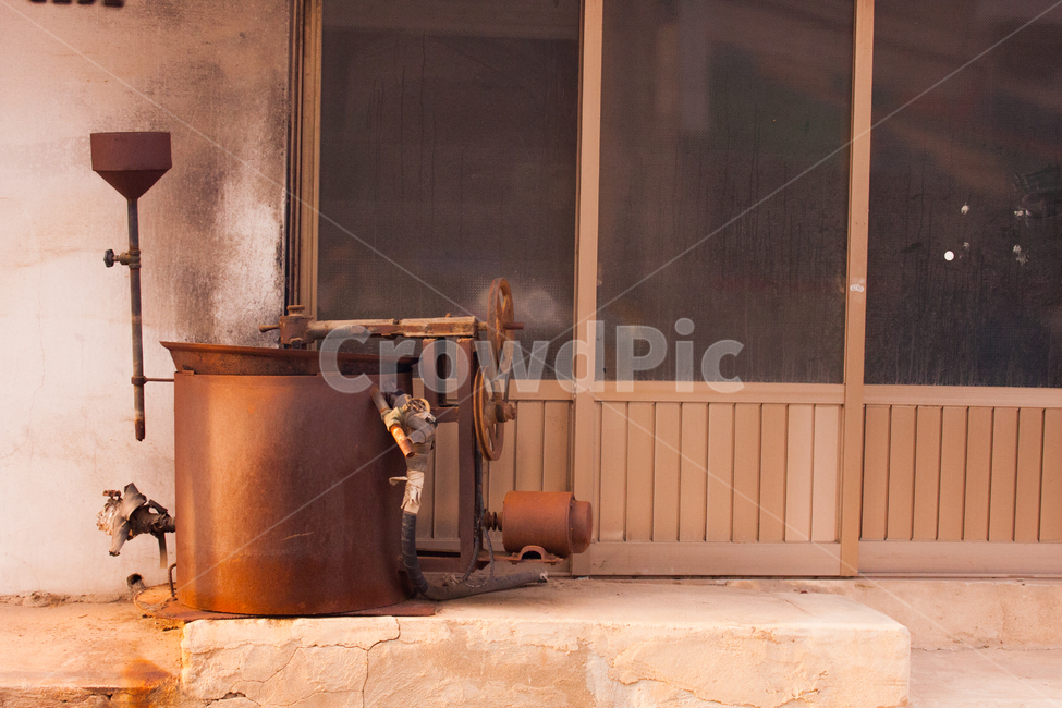 rust,door,cement,roasting machine,old